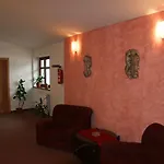 Maria Otel