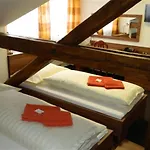 Maria 3*